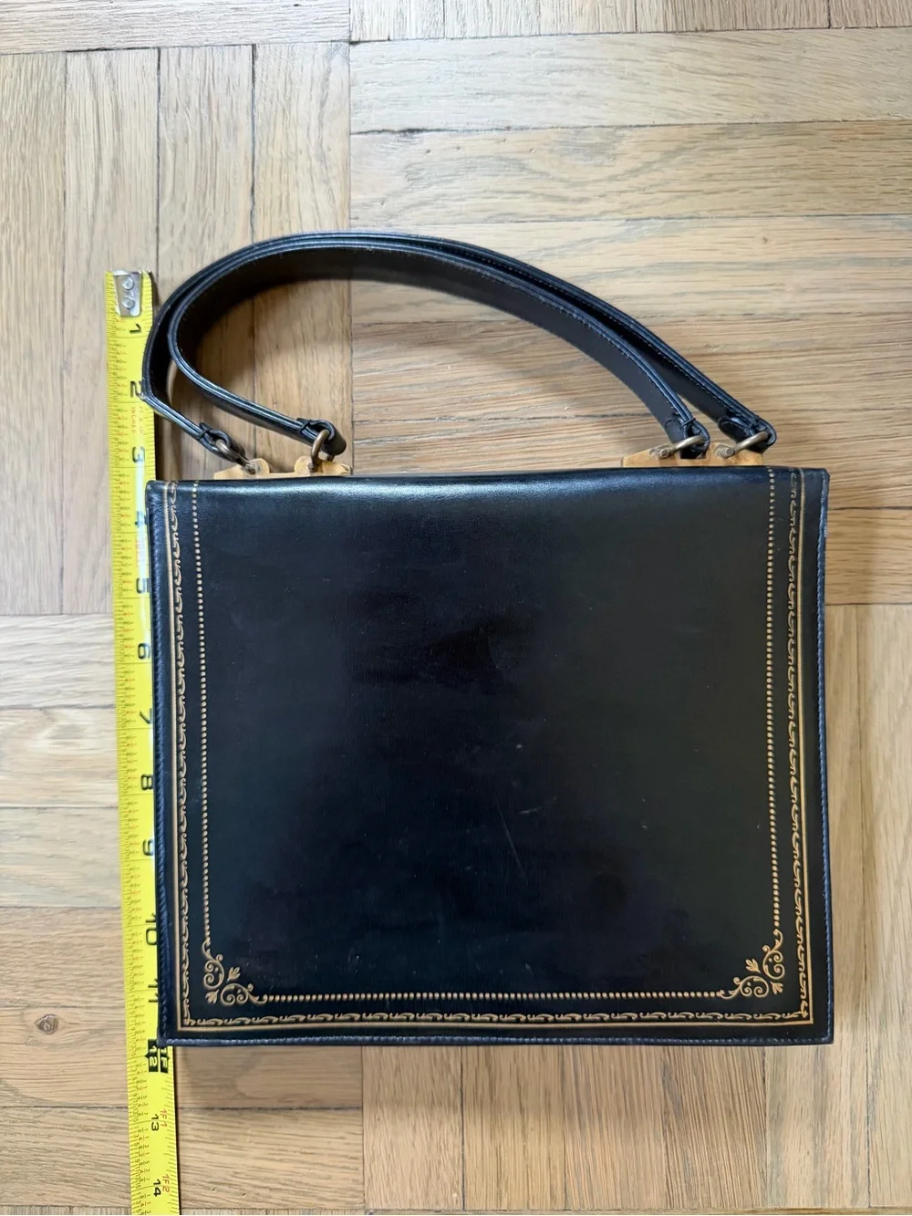 N/A timeless black
